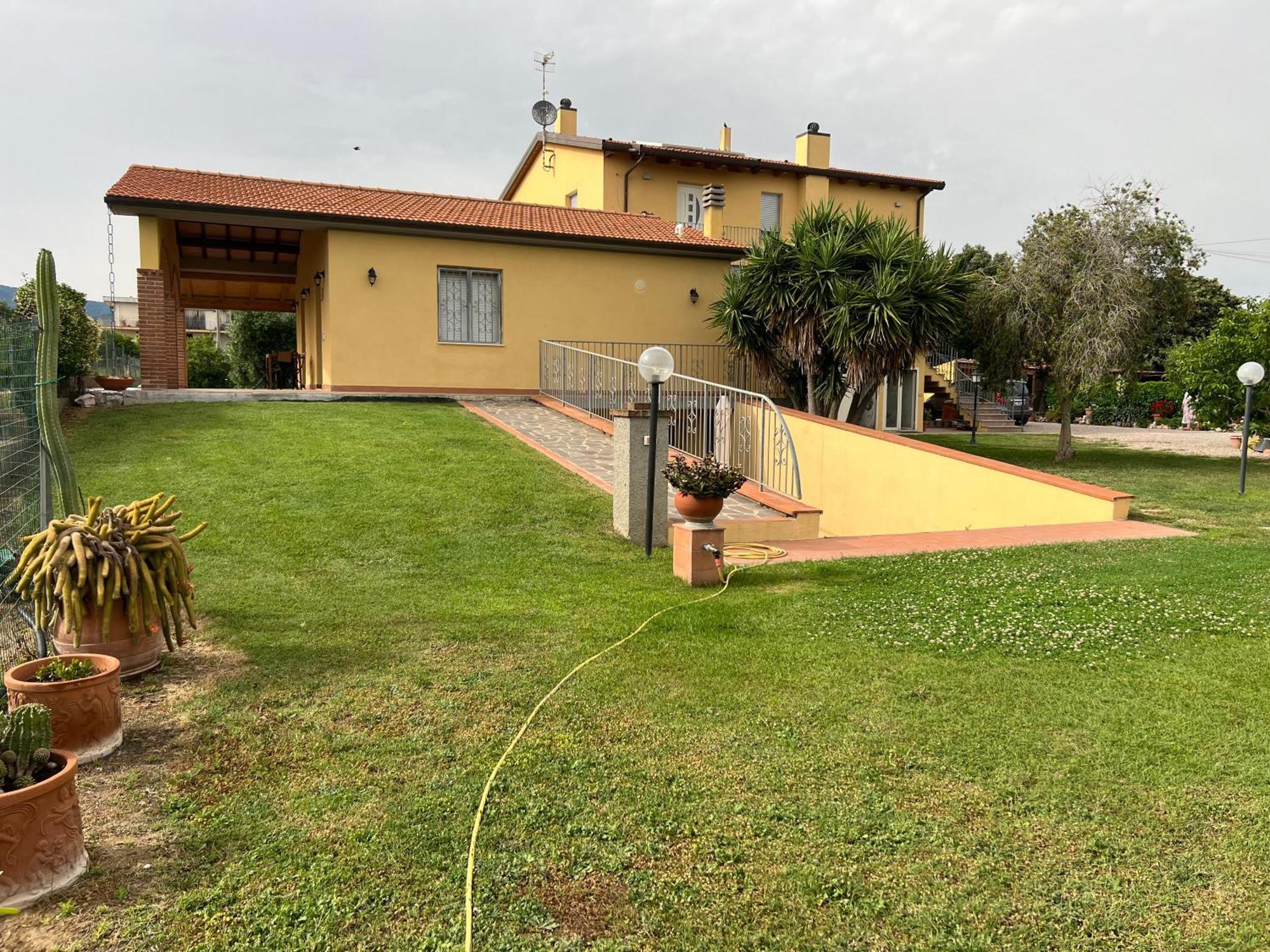 Agriturismo Il Giardino Degli Olivi Appartamenti كاستيغليون ديلا بيسكايا المظهر الخارجي الصورة