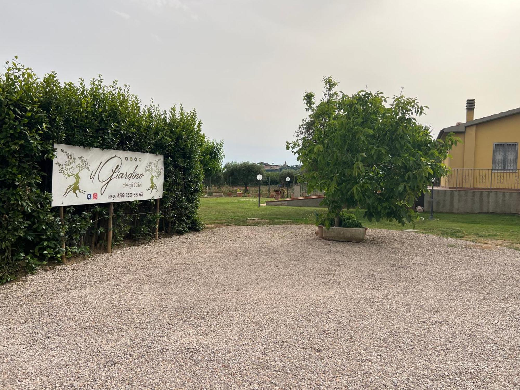 Agriturismo Il Giardino Degli Olivi Appartamenti كاستيغليون ديلا بيسكايا المظهر الخارجي الصورة